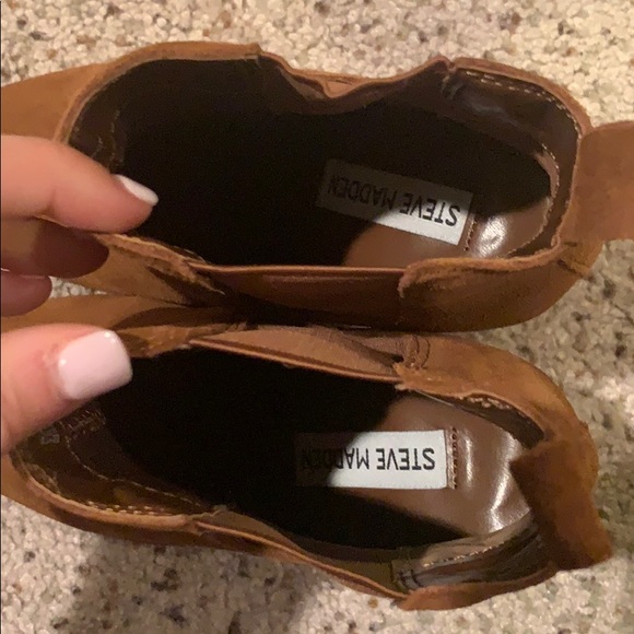 Steve Madden Booties - Picture 5 of 7